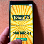 Une matinée ensoleillée à Montargis : un café et un Ticket d'Or de 500 000€ !