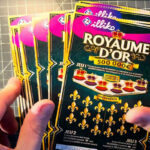 Victoire au Royaume d’Or : ce couple de Marne gratte un ticket FDJ et remporté 500 000 €.