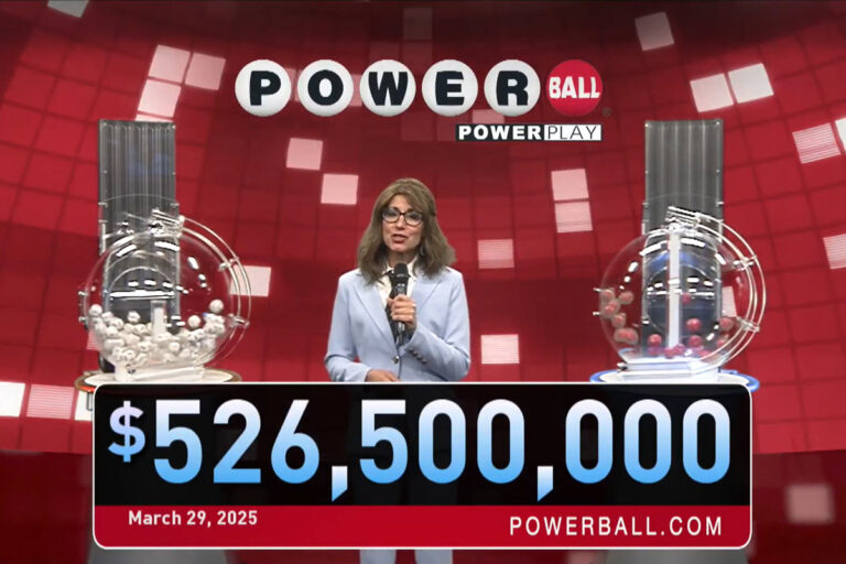 Au Powerball, un Californien a fait un bond fabuleux en remportant 526 millions de dollars, un record en 2025.